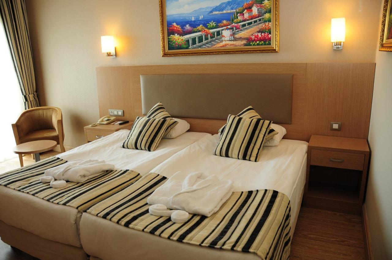 Crystal Tat Beach Golf Resort & Spa Belek Quarto foto