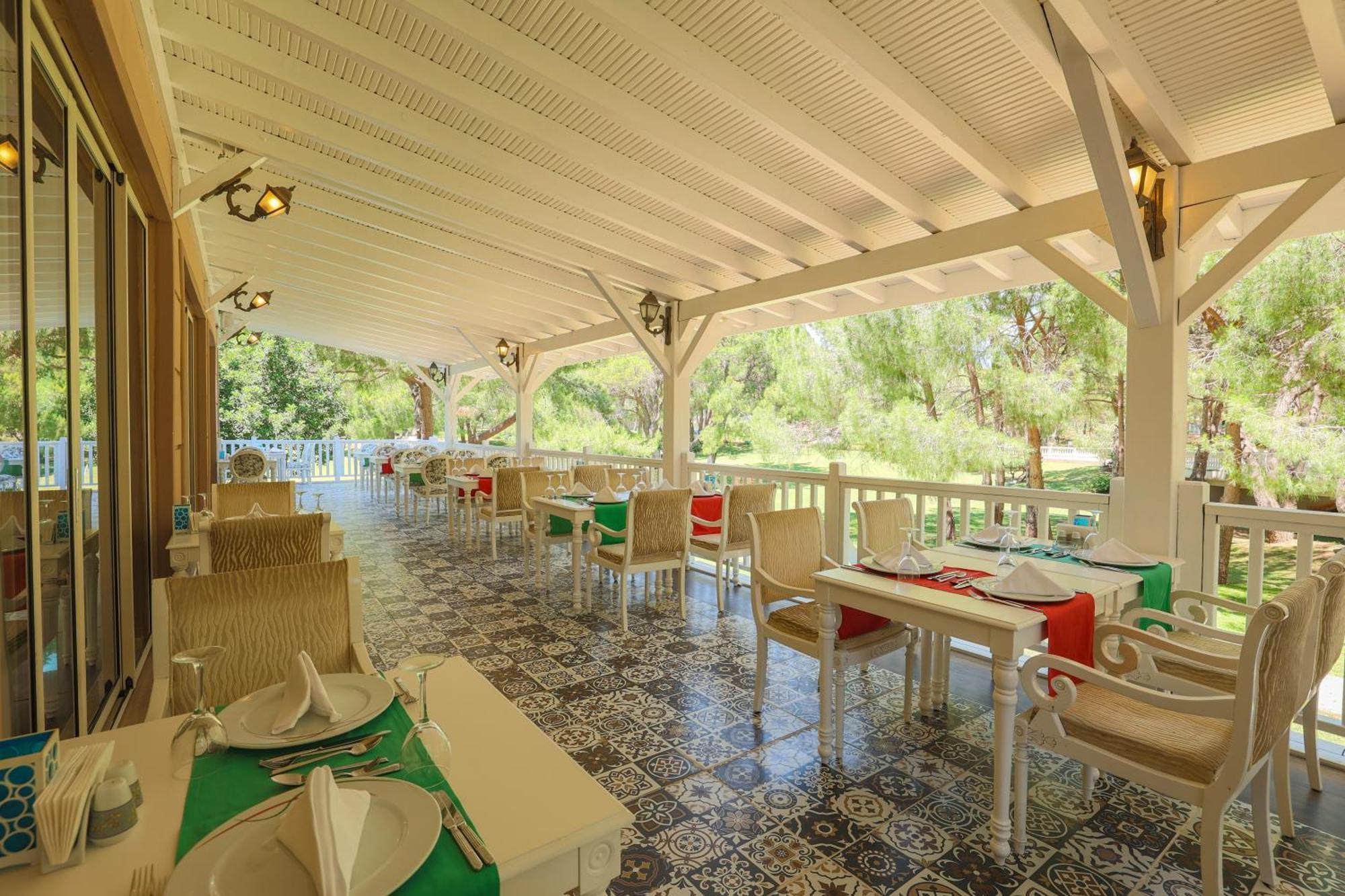 Crystal Tat Beach Golf Resort & Spa Belek Exterior foto